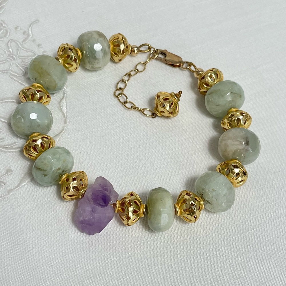 Prehnite and Amethyst bracelet